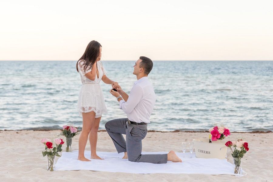'High' On Love: Surprise Proposals That Will Definitely Win Over Your Partner’s Heart