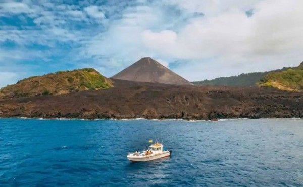 Private Boat Charters to Visit Barren Island for Fishing & Snorkeling