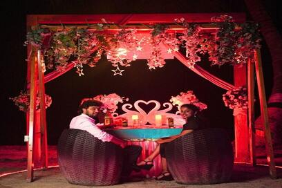 Deluxe Cottage with Candle Light Dinner- Twinkle setup
