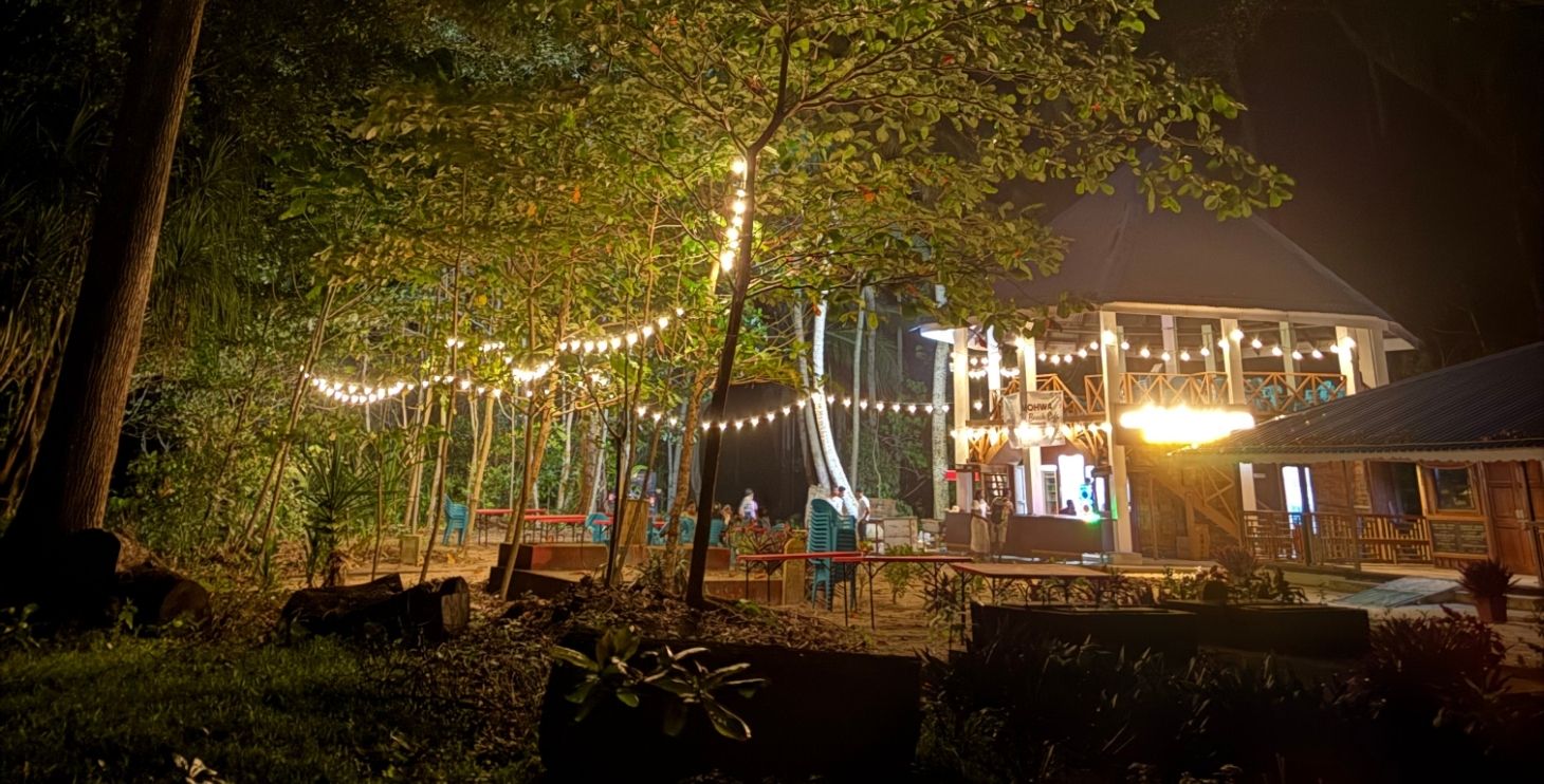 Mohwa Cafe - best beachside cafe in India