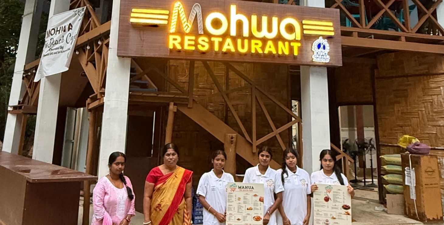 Food Experience Mohwa Cafe - best beachside cafe in India