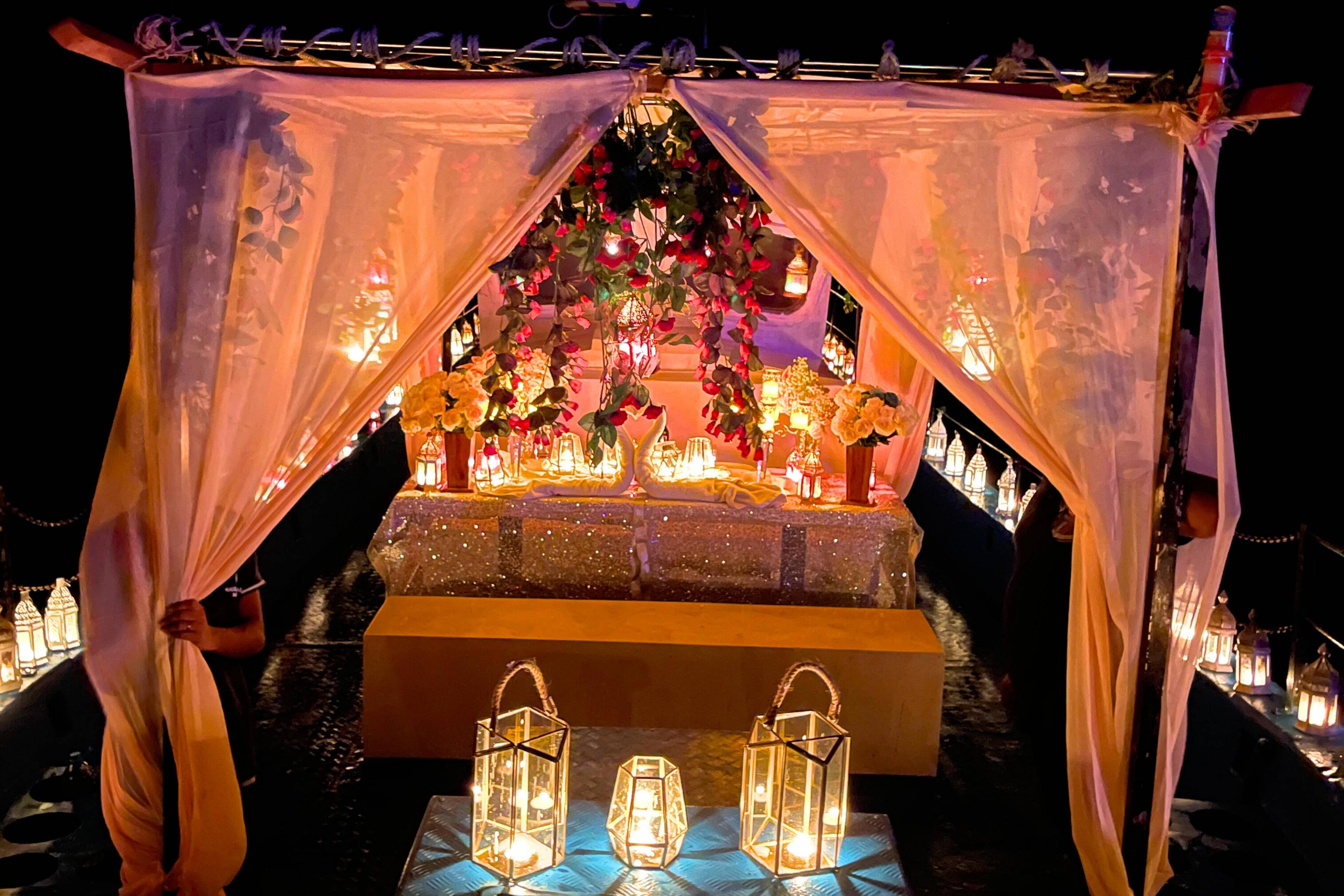 Floating Boat Candlelight Dinner
