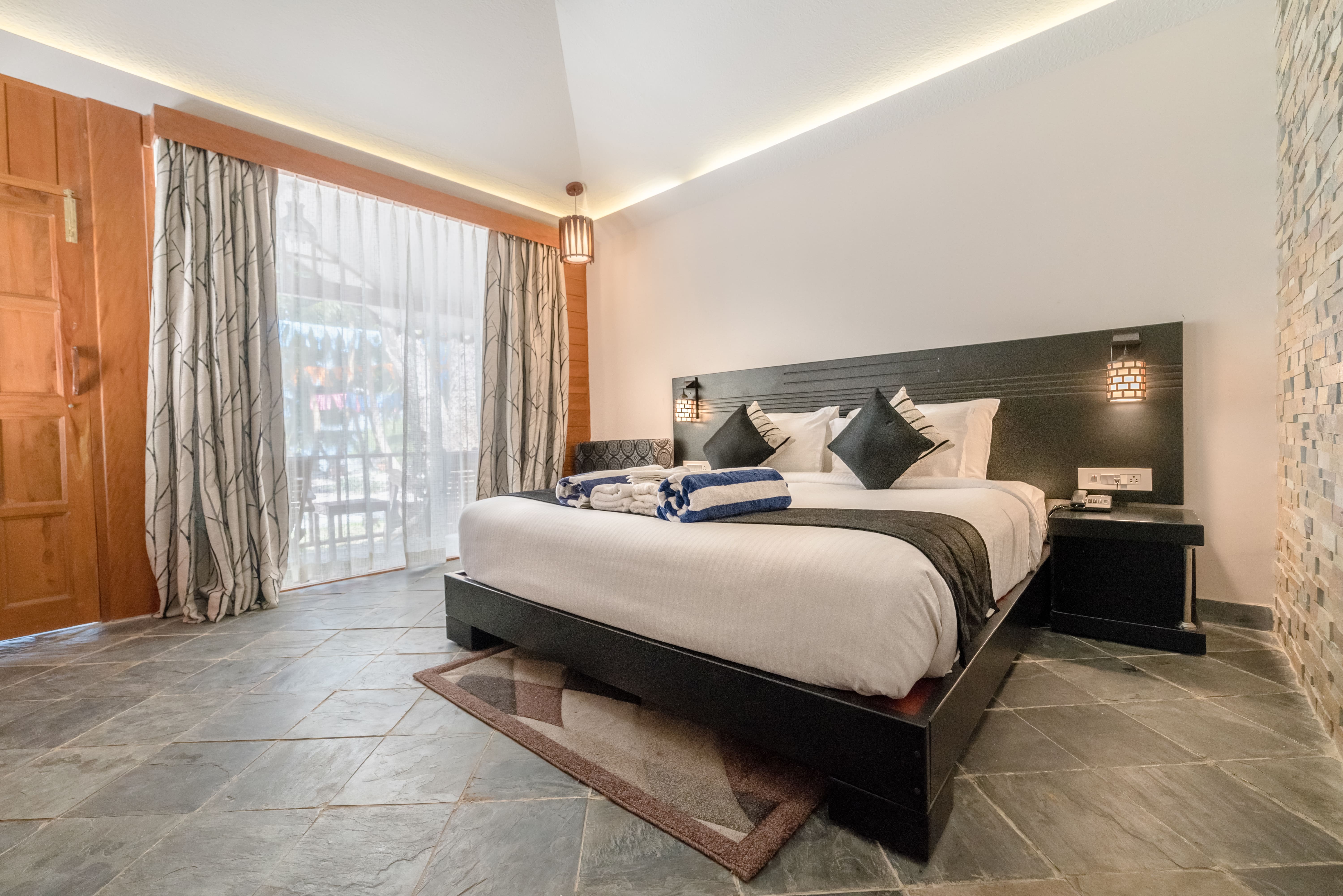 Luxury Suite Sea Facing Cottage