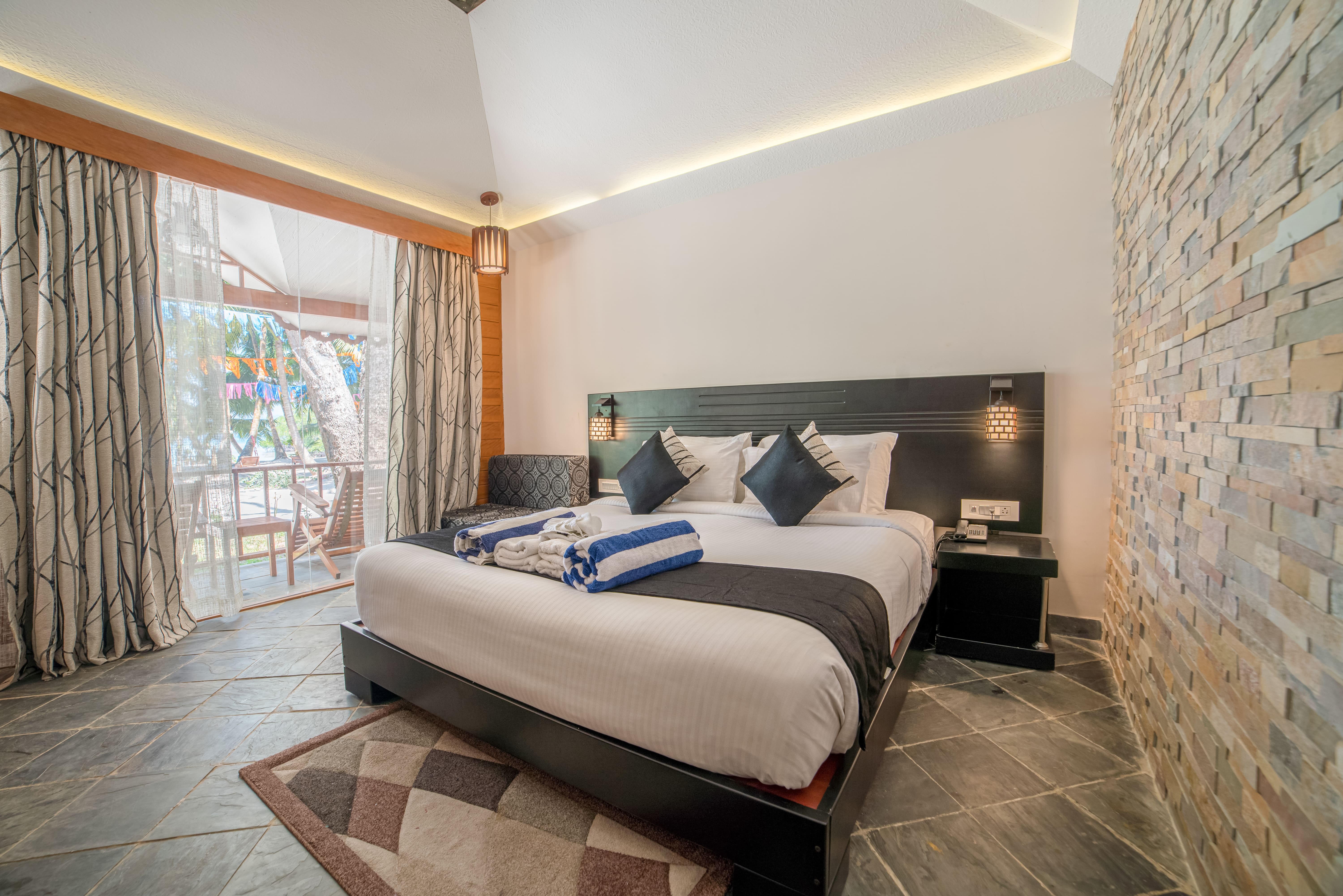 Luxury Suite Sea Facing Cottage